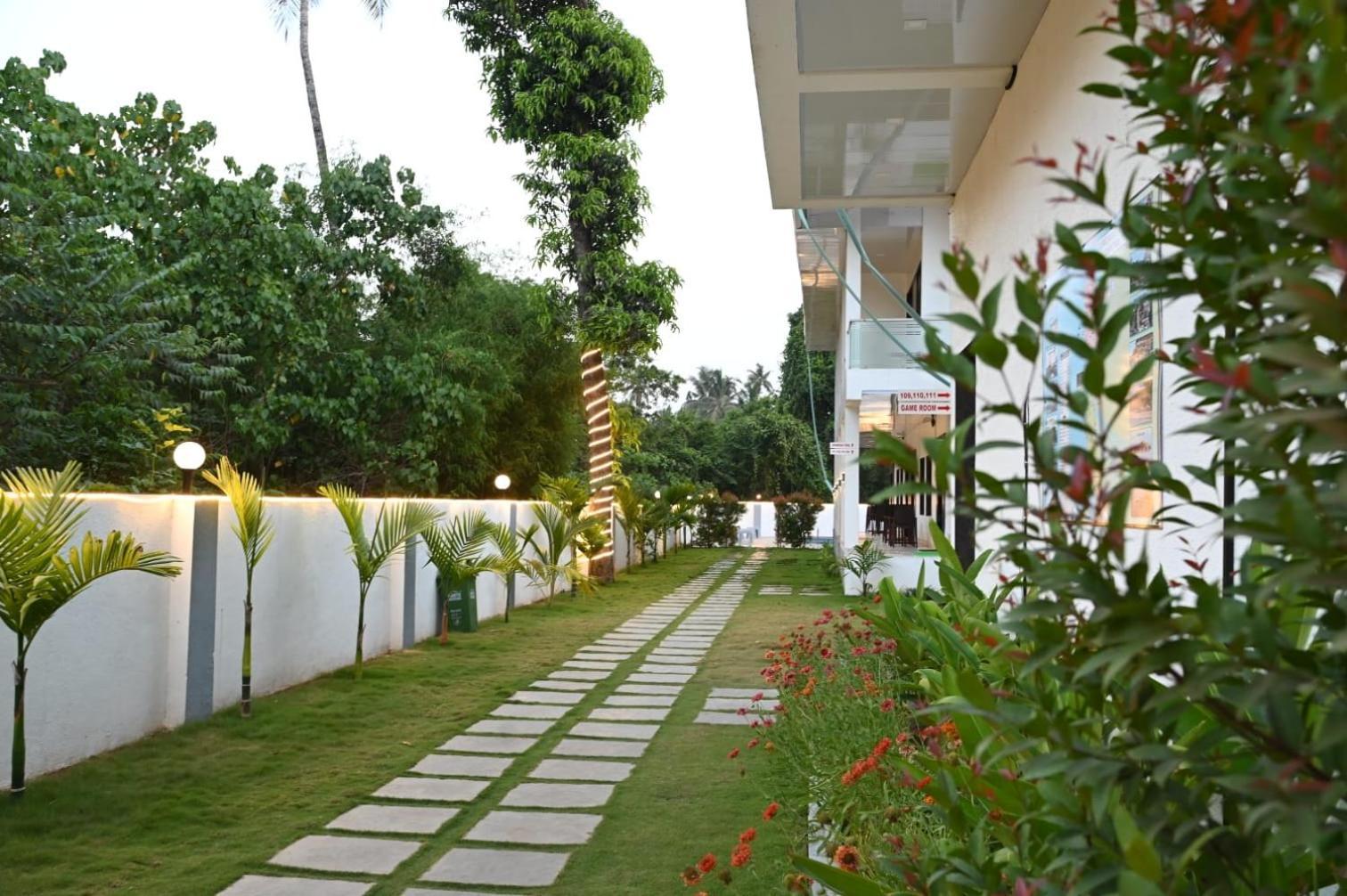 Golden Pearl Resort By Gemstone Hospitality Alibag Eksteriør billede